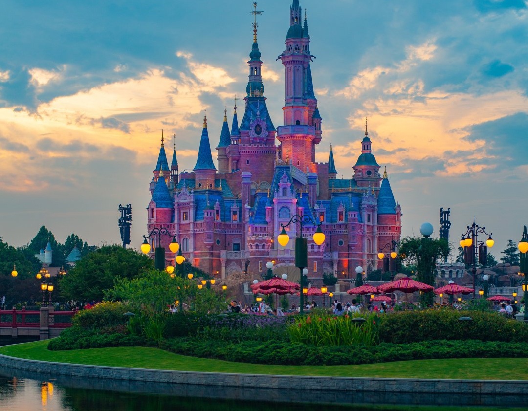 迪士尼城堡夜景高清,迪士尼城堡烟花高清 - 伤感说说吧