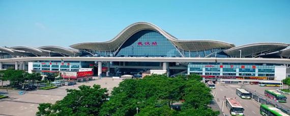 汉口和武汉是一个高铁站吗