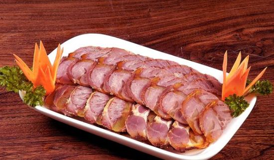2000多吨病死猪肉是怎样流入你的餐桌?